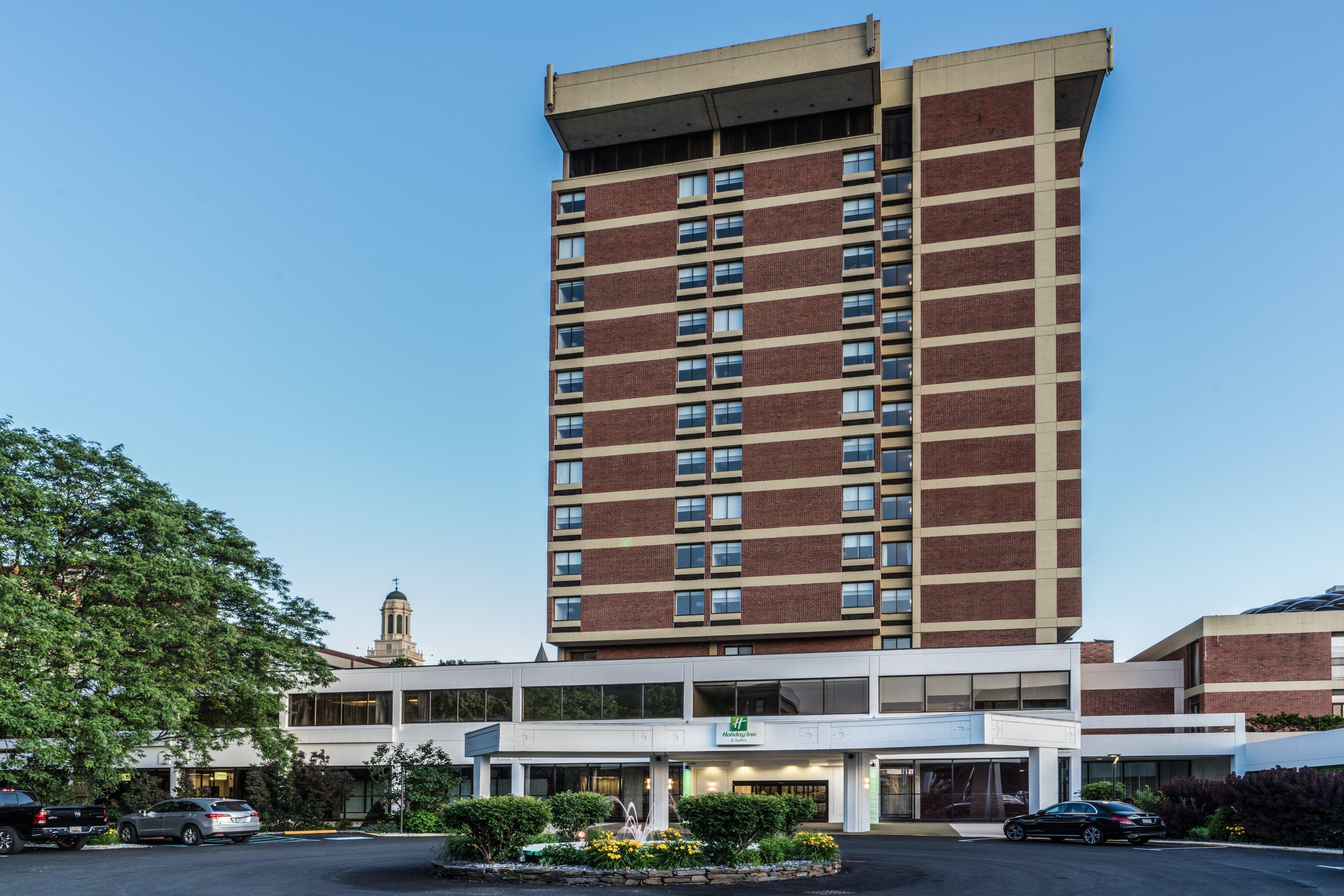 Holiday Inn & Suites Pittsfield-Berkshires By Ihg Экстерьер фото