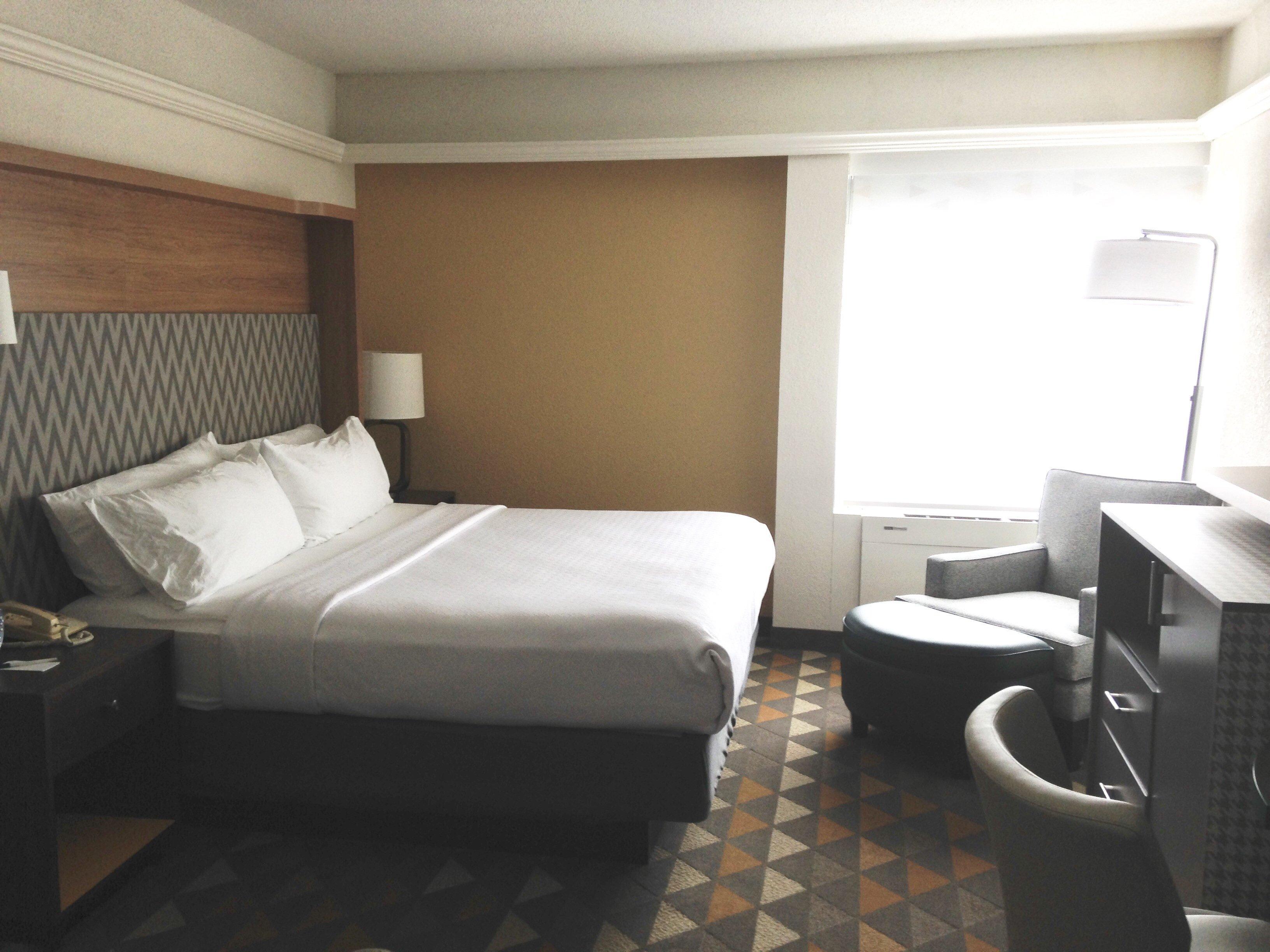 Holiday Inn & Suites Pittsfield-Berkshires By Ihg Экстерьер фото