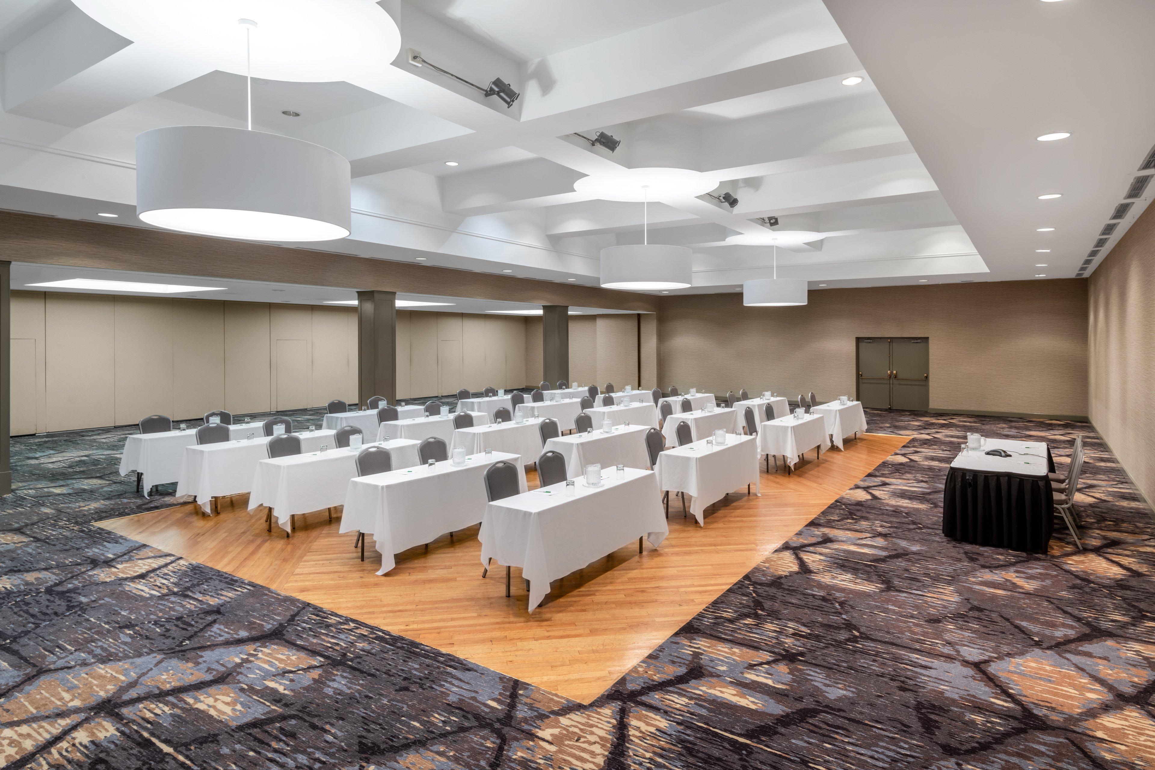 Holiday Inn & Suites Pittsfield-Berkshires By Ihg Экстерьер фото