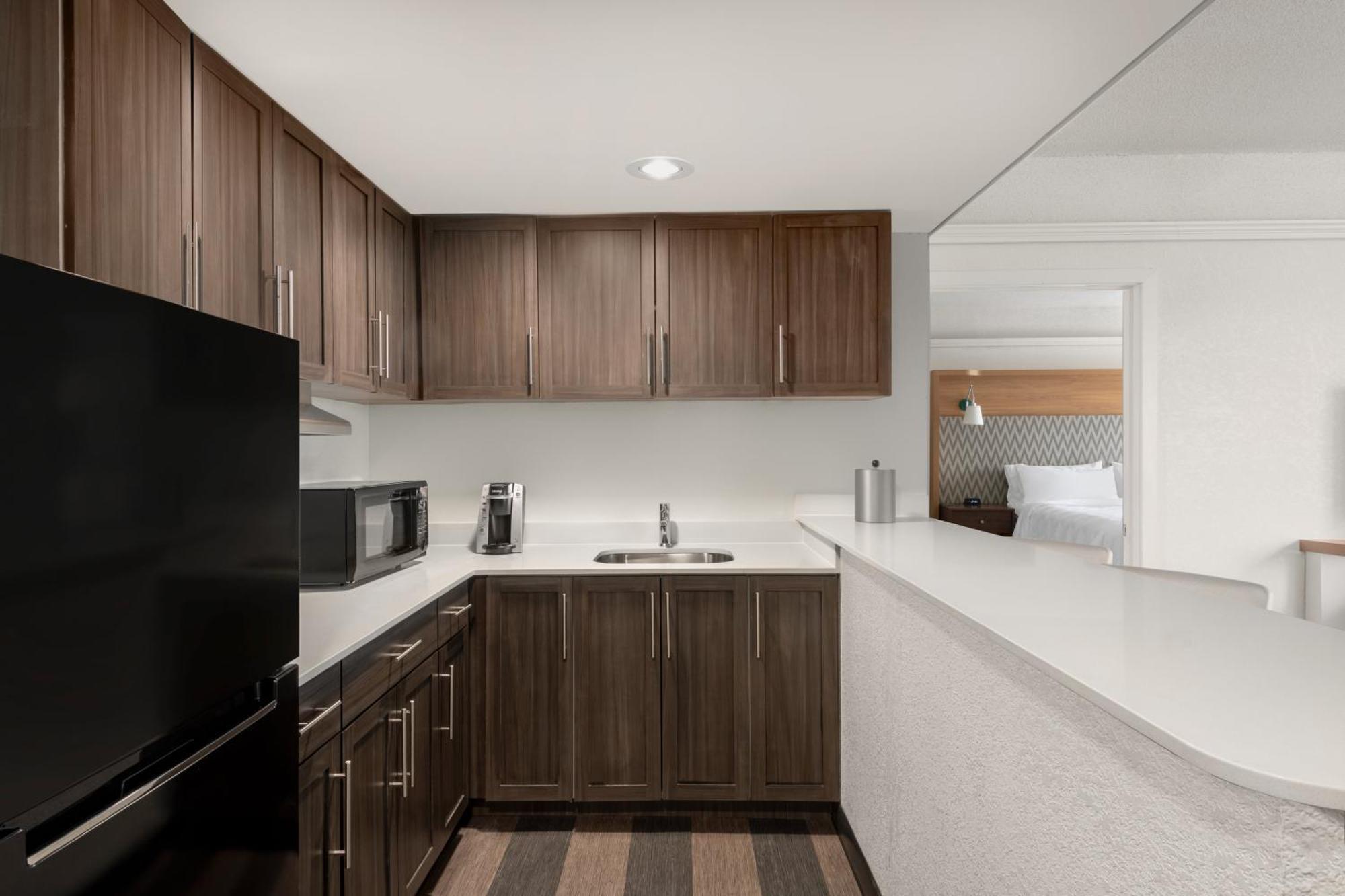 Holiday Inn & Suites Pittsfield-Berkshires By Ihg Экстерьер фото