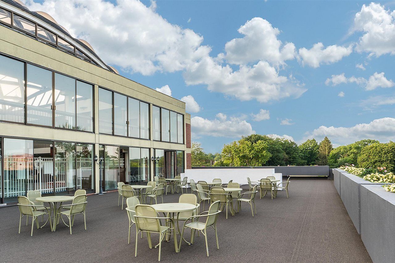 Holiday Inn & Suites Pittsfield-Berkshires By Ihg Экстерьер фото